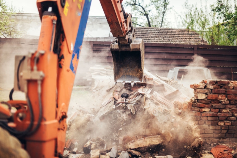 Travaux de démolition, Bourgoin-Jallieu, Les Vallons TP